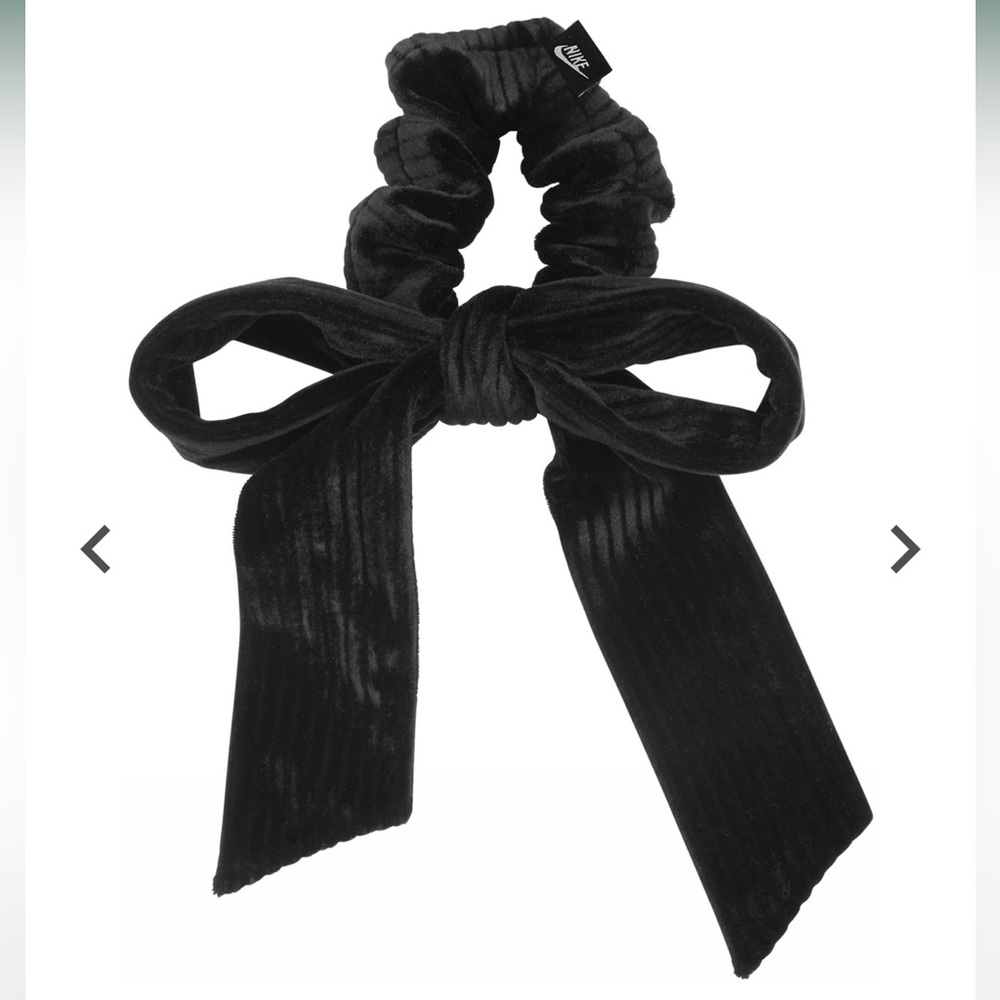 Nike Women's Velvet Bow Hair Tie